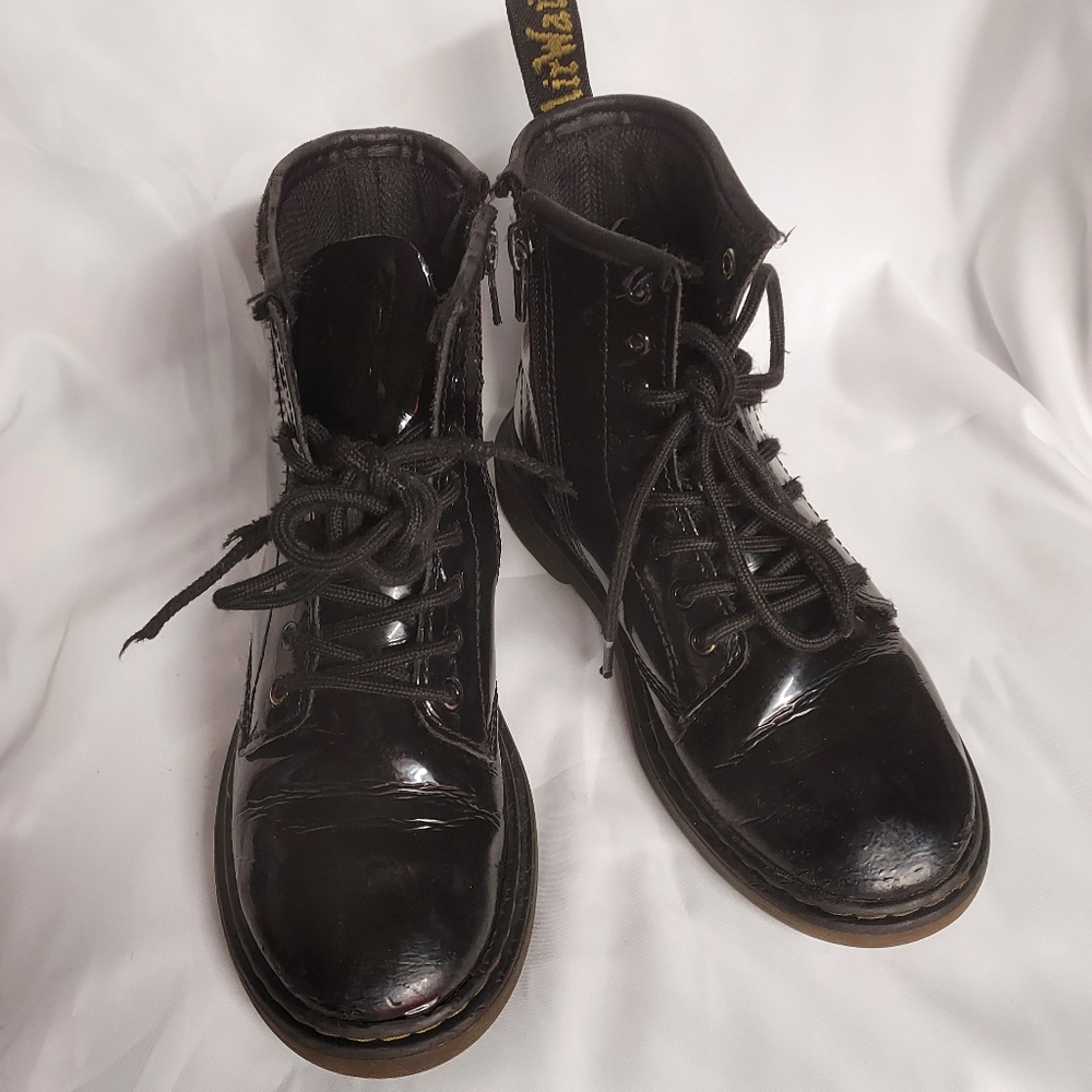 Dr martens 1460 J kids boots size 2